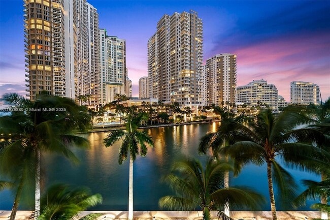 Photo - 495 Brickell Ave Condo Unit 420