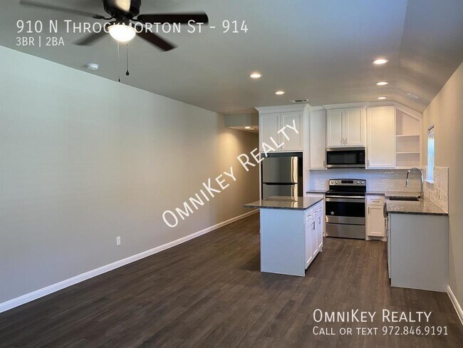 Photo - 910-914 N Throckmorton St Apartment Unit 914