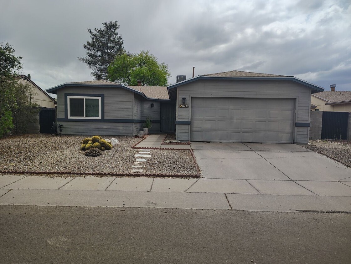 Photo - 2709 W. Firebrook Road (85741)