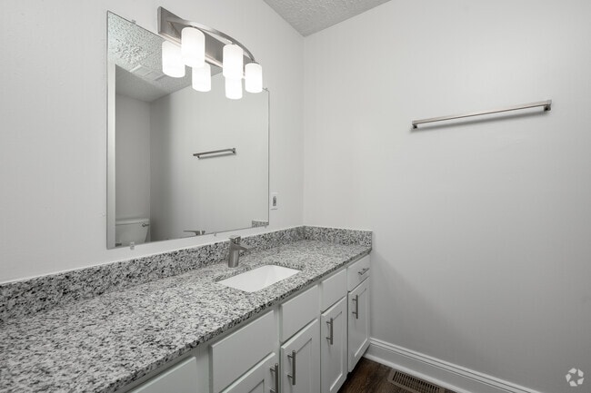 Cultivate - 2BR, 2BA - Primary Bathroom