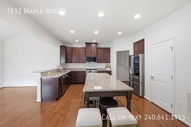 Photo - 7812 Maple Run Ct