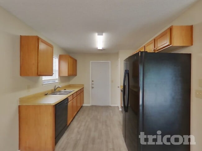 Photo - 13923 Flairwood St