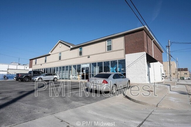 Photo - 1702W W Michigan St Unidad Apt 10