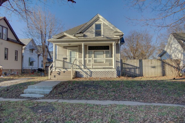 Building Photo - 3BD, 2BA, Single Family House