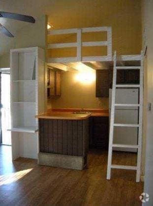 Building Photo - 1000 W 26th St Unit 214 Rental