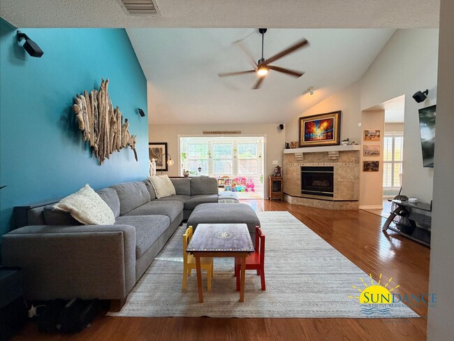 Photo - Stunning 5 Bedroom Home in Mary Esther with Beach Access, Pool and Solar Panels!
