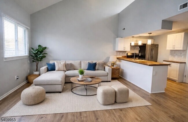 Photo - 7 Arapahoe Dr Unit 8