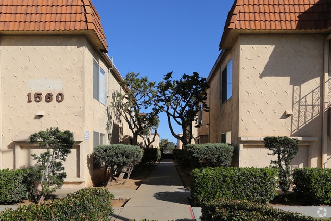 Coronado Manor - Coronado Manor