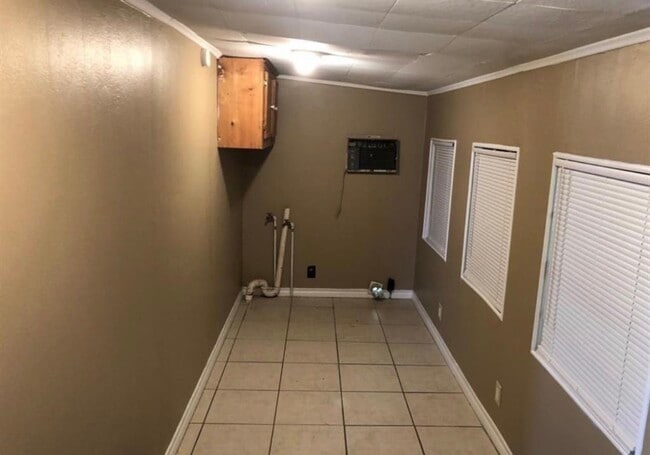 Photo - 2308 10th Ave