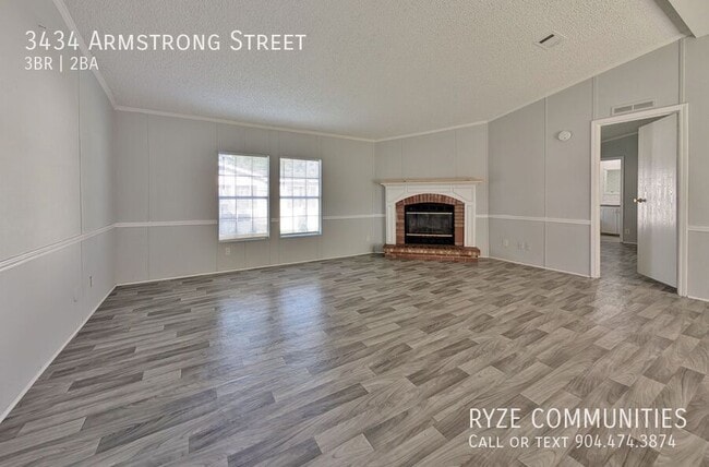 Photo - 3434 Armstrong St