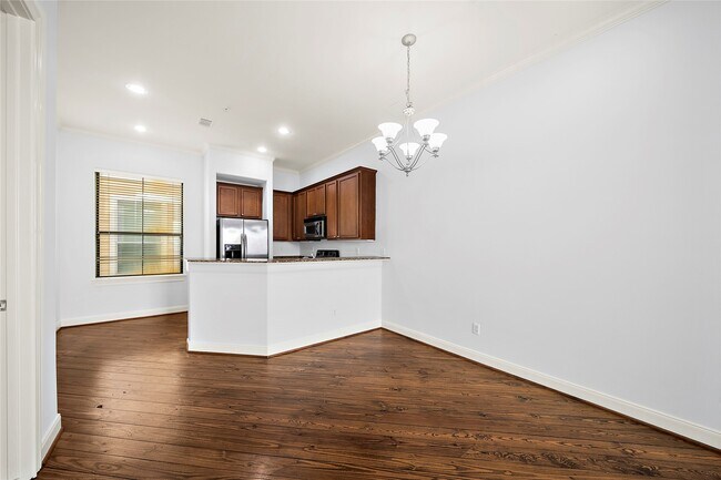 Photo - 202 McGowen St Unit F