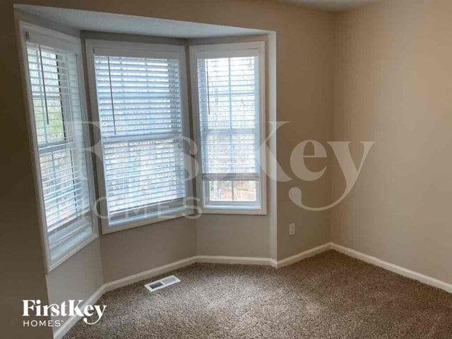 Photo - 82 Broadlands Dr