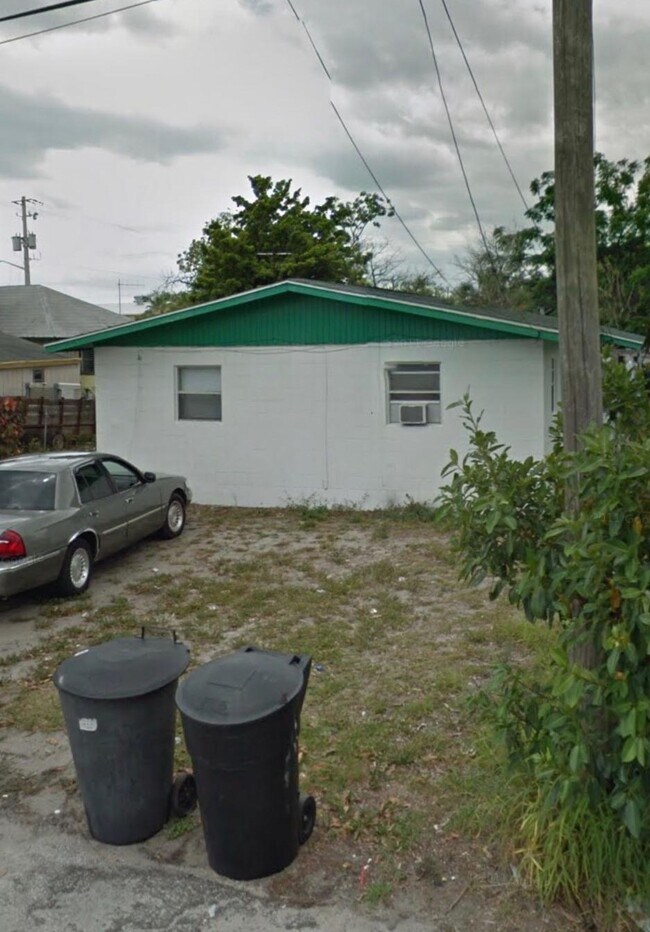 1405 Edgewood Terrace Unit A