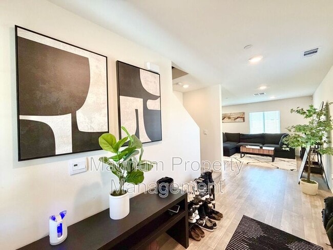 Photo - 30607 Cyclone Ave