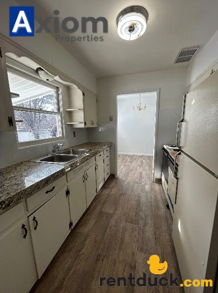 Photo - 420 Packard Ave