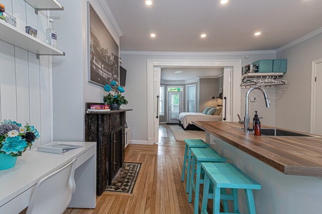 Building Photo - 59 Military Rd