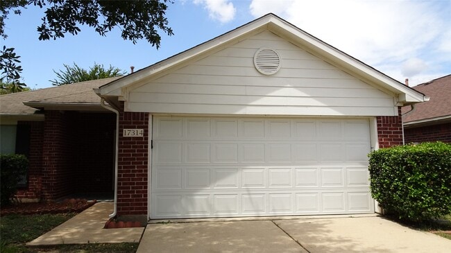 Photo - 17314 Glenmorris Dr
