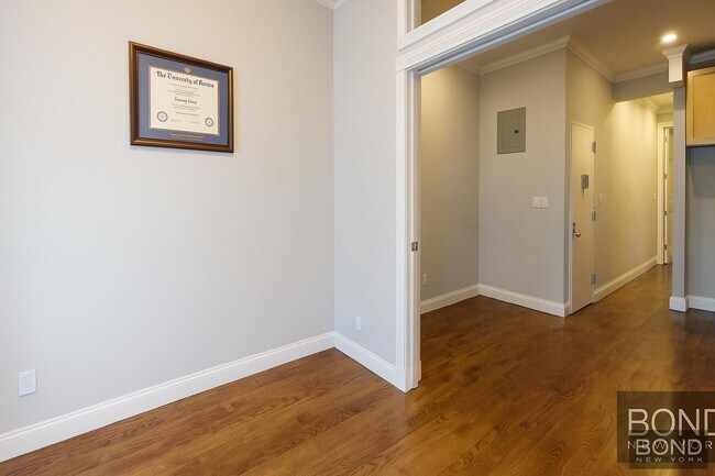 722 Tenth Avenue - 722 Tenth Avenue Apartment Unit 3D
