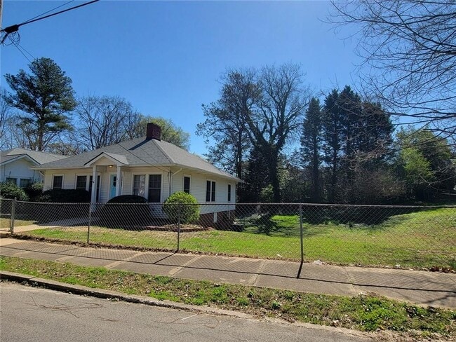 Photo - 251 Archer St