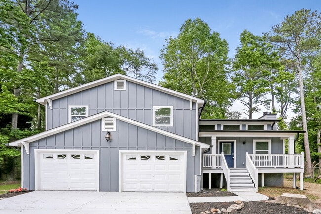 Building Photo - 2661 Deerfield Cir