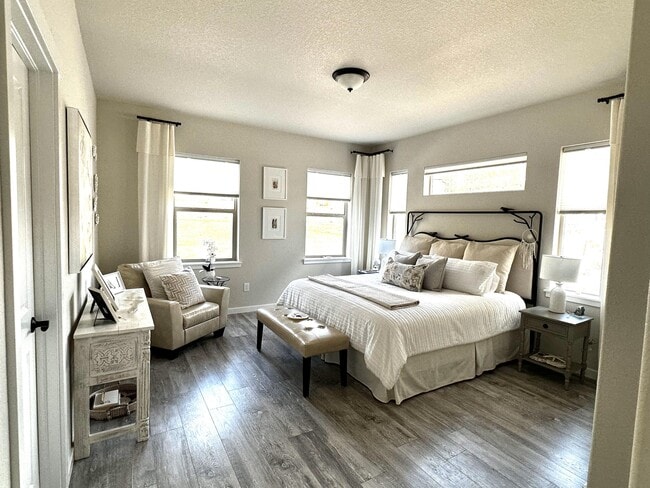 Photo - 732 Sage Forest Ln