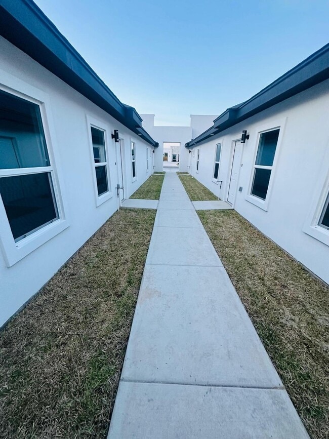 Photo - 2012 Selena St