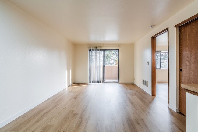 Photo - Park Royal Apartments