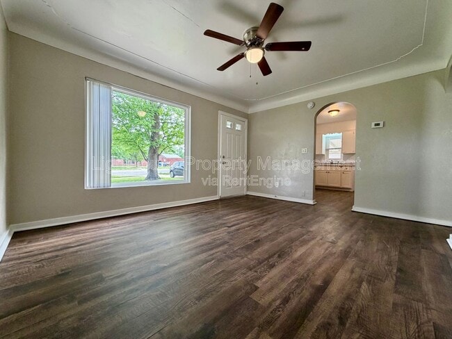 Photo - 2449 Hillside Dr NW