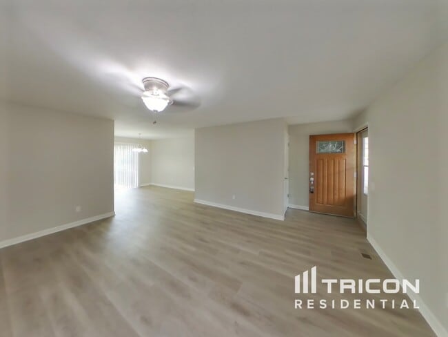 Photo - 2415 Sarthe Ct Casa