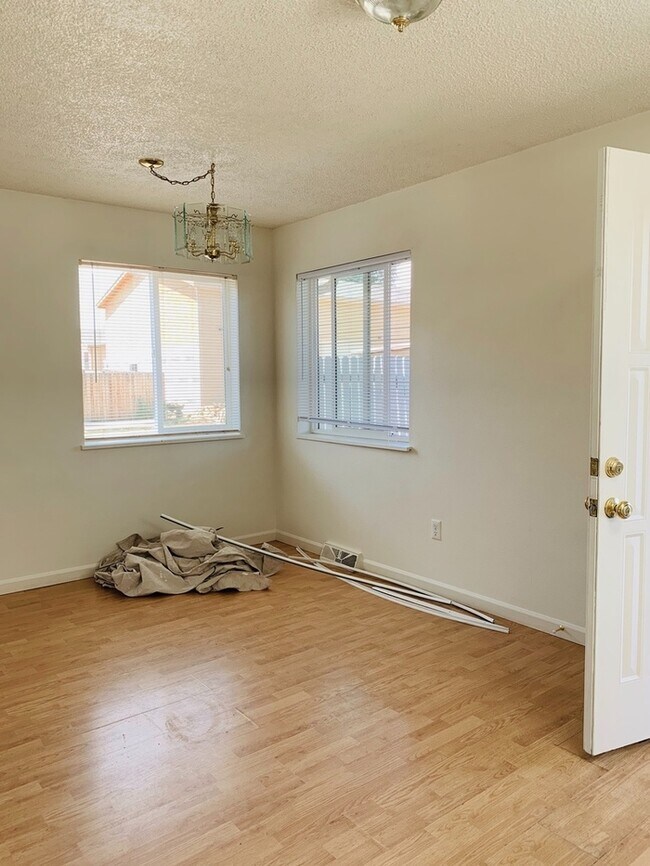 Cute House w/ Huge Yard in Milliken Rental House Rental in Milliken