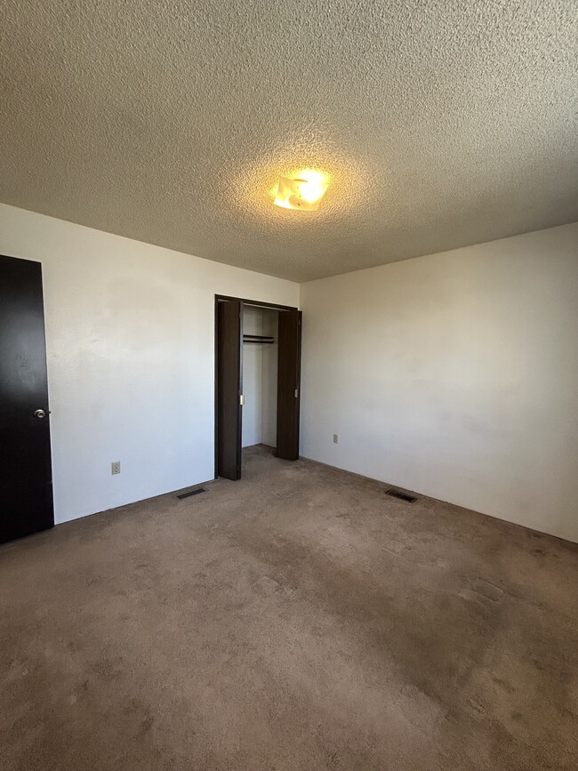 Photo - Denali St Unidad B2