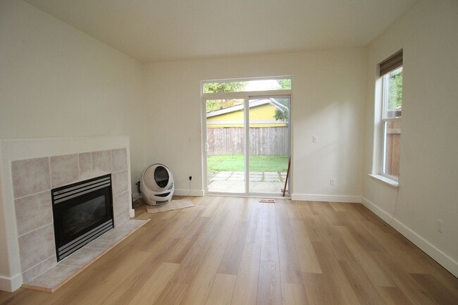 Photo - 8522 N Haven Ave