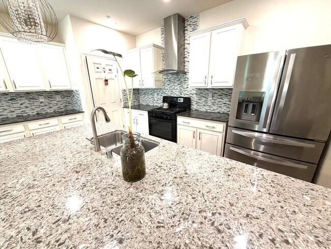 Photo - For Rent: Beautiful Home in The Hamptons Village – North Natomas  **5 Bedrooms • 3 Bathrooms • Lo...