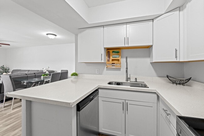 Photo - 3715 Village Dr