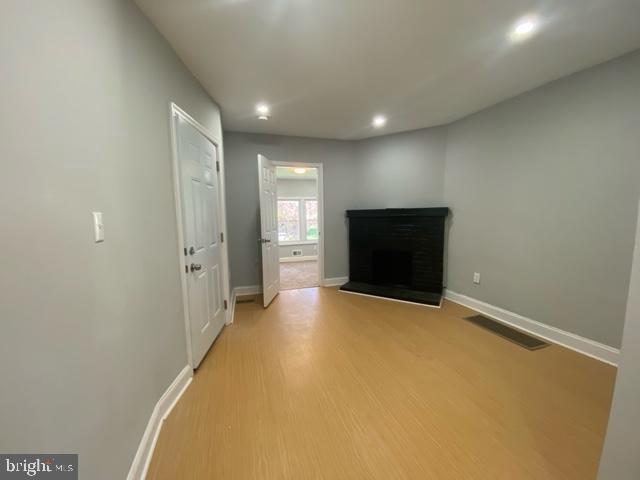 Building Photo - 4616 Pulaski Ave Rental