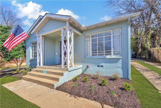 Building Photo - COMING IN JUNE! Location. Character. Charm. This one has it all!