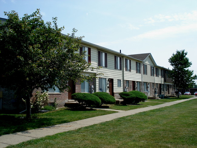 Heritage Glen Townhomes For Rent in Taylor, MI | ForRent.com