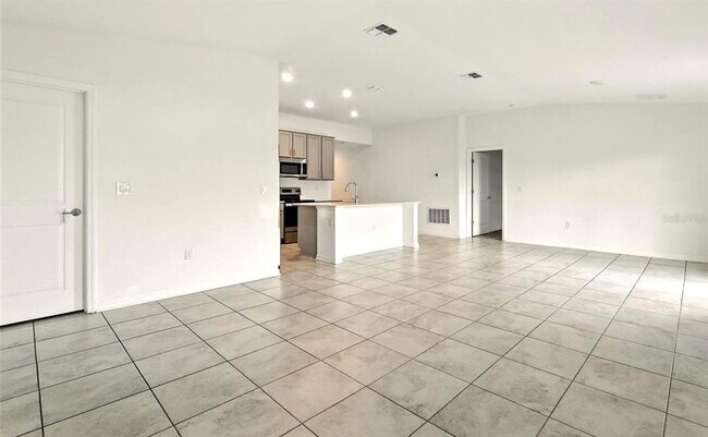 Photo - 1950 Birnham Wood Bnd