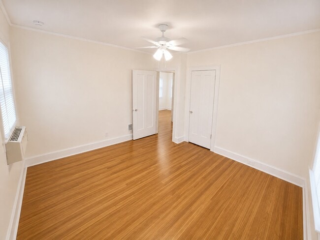 Photo - 2667-2669 W Grand St Unit 2669