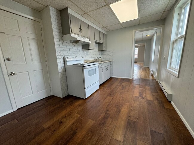 Photo - 961 Main St Unit Apt 2B-2nd FL N