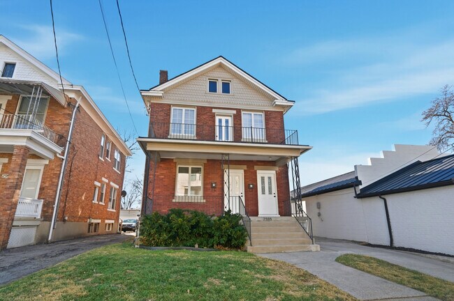 Photo - 2905 Robertson Ave Unidad #1