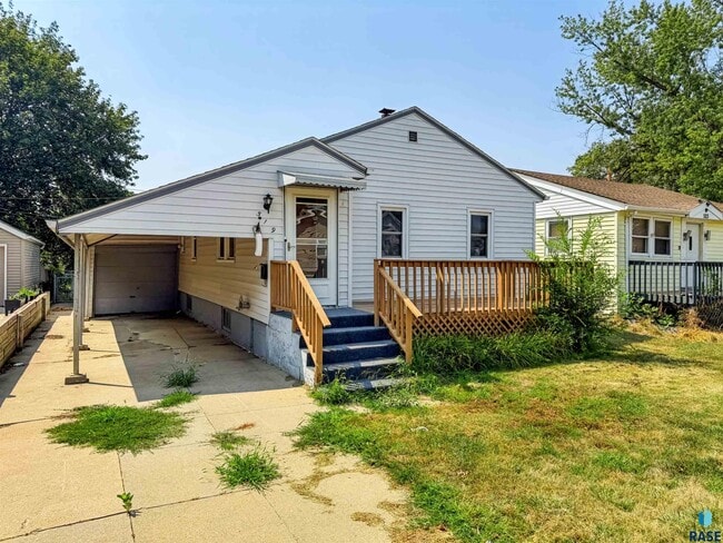 Building Photo - 519 N Wayland Ave