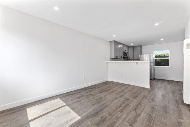 Photo - 1308 N Mulberry St