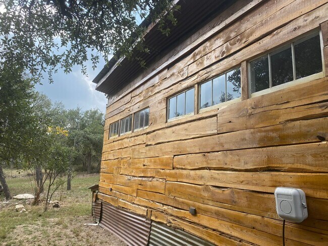Photo - 10518 Signal Hill Rd Unidad Cabin-B