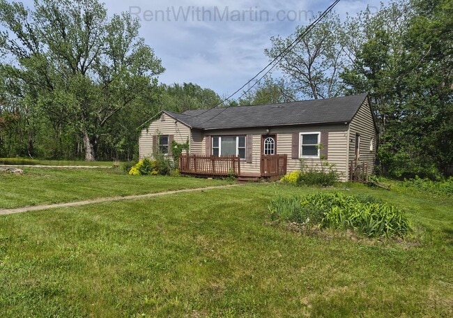 Photo - 2014 Spring View St
