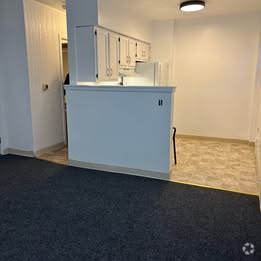 Building Photo - 615 Duss Ave Unit 1 Rental