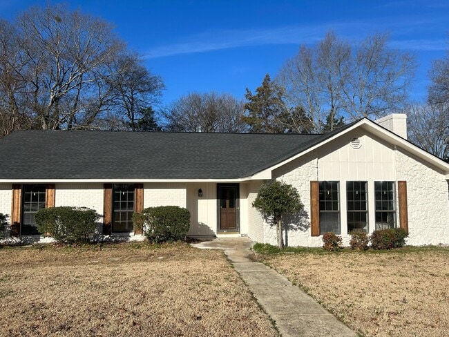 Building Photo - 2002 Bob White Dr