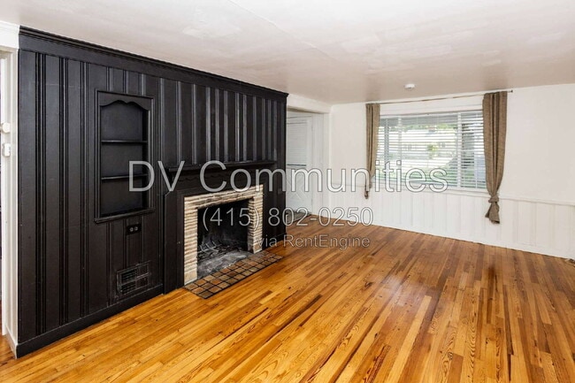 Photo - 6211 Seneca Rd