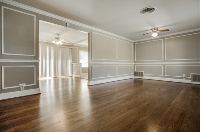 Photo - 2714 Oates Dr