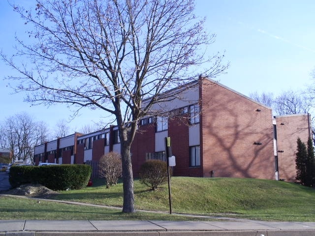Mountainview Apartments - Mountainview Apartments